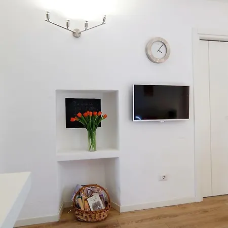 Likehome - Via Crema Mediolan